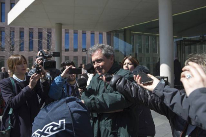 Jordi Pujol Ferrusola, ante la Ciutat de la Justícia, donde declaró el pasado 26 de marzo.-ALBERT BERTRAN