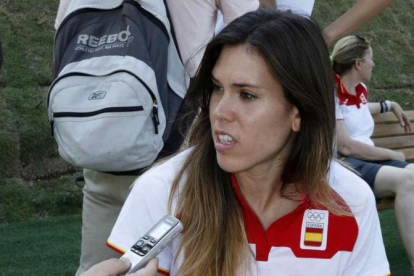 Anna Cruz atiende a la prensa en la Villa Olímpica de Río de Janeiro.-EFE / ELVIRA URQUIJO
