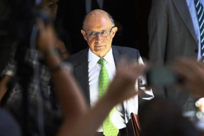 El ministro de Hacienda en funciones, Cristobal Montoro, este pasado mes de agosto.-AGUSTÍN CATALÁN
