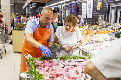 Apertura del Supermercado Lupa en Almazán - MARIO TEJEDOR (13)