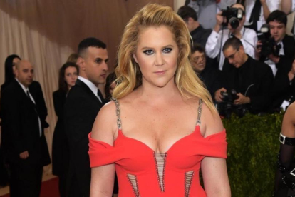 Amy Schumer, en la gala de la moda celebrada en el Metropolitan, el pasado mayo.-CHARLES SYKES