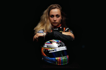 La piloto Sophia Flörsch.-EL PERIÓDICO