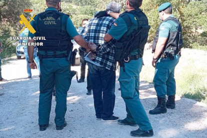 Momento de la detención por parte de la Guardia Civil. ICAL