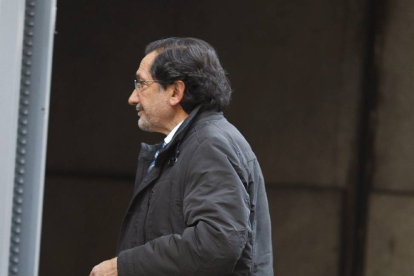 El ex consejero de cajamadrid Moral Santin entra en la Audiencia Nacional-El Mundo