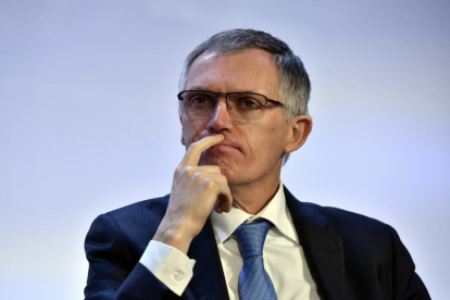 El presidente del grupo PSA, Carlos Tavares, reacciona ante las acusaciones fraude en las emisiones de los coches diésel de Citroën y Peugeot-ZACHARIE SCHEURER (AP)
