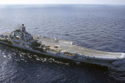 El portaviones ruso Admiral Kuznetsov.-AP