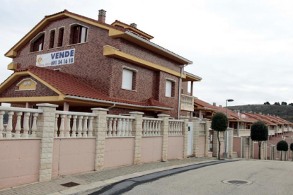 La compra de viviendas descendió en Soria a pesar del notable incrmento medio en la Comunidad.-DIEGO MAYOR