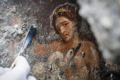 El fresco de Leda y el cisne reaparece en Pompeya.-EFE