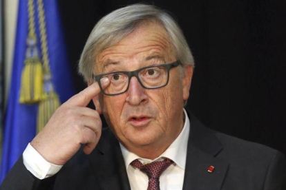 Jean-Claude Juncker, durante una declaración en Lisboa, el 30 de octubre.-AP / ARMANDO FRANCA