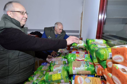 Productos alimenticios recogidos por elBanco de Alimentos.-VALENTÍN GUISANDE