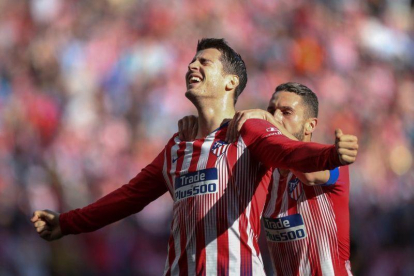 Álvaro Morata celebra su primer gol con el Atlético de Madrid.-EFE