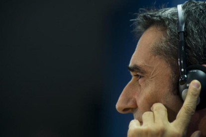 Valverde, en una rueda de prensa previa al choque europeo con el Olympiacos.-JORDI COTRINA