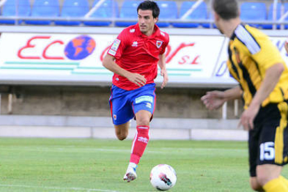 Natalio durante el encuentro amistoso disputado ante el Zaragoza. / ÁLVARO MARTÍNEZ-