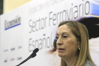 La ministra de Fomento, Ana Pastor.-Foto: EFE