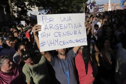 Manifestación en apoyo del periodista Víctor Hugo Morales.-AP / VICTOR R. CAIVANO