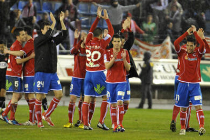 El Numancia supo sufrir para lograr los tres puntos ante el Girona. / DIEGO MAYOR-