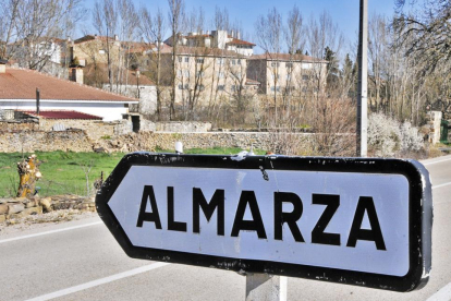 Entrada a la localidad de Almarza, uno de los municipios beneficarios. HDS