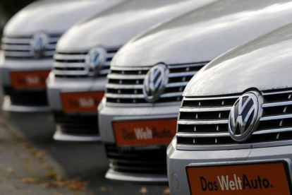 Vehículos de Volkswagen en venta, en Bonn (Alemania).-REUTERS / WOLFGANG RATTAY