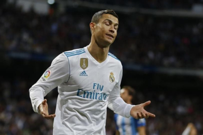 Cristiano Ronaldo gesticula tras marcar un gol.-FRANCISCO SECO