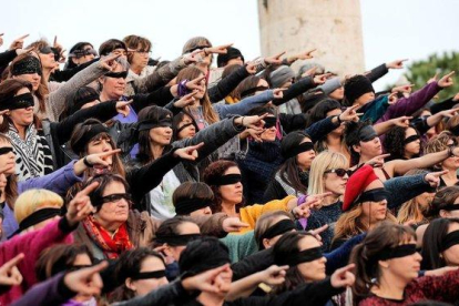 Acción de la Asamblea Feminista de Valencia contra las violaciones.-EFE