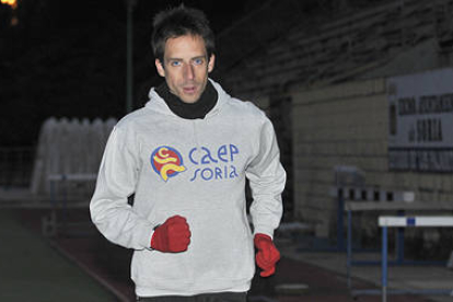 Alberto Lozano fue segundo en la prueba de los 5.000 metros. / VALENTÍN GUISANDE-