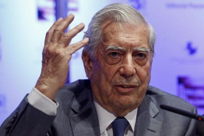 Vargas Llosa, durante un acto en Madrid, el año pasado.-EFE / EMILIO NARANJO