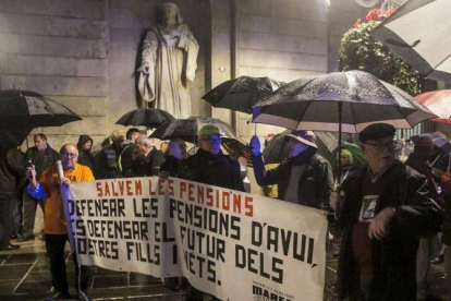 Manifestación de pensionistas en Barcelona.-JOAN PUIG