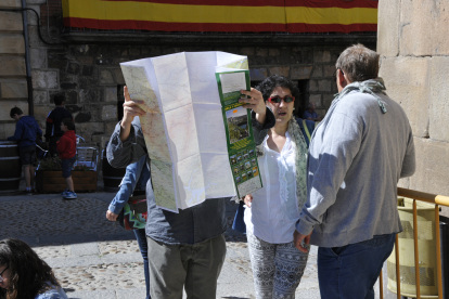 Turistas en Vinuesa en una imagen de archivo. HDS