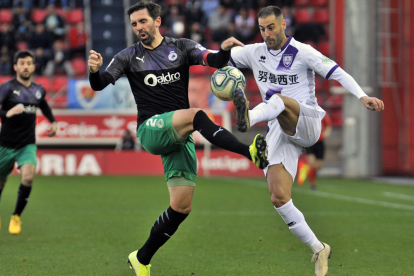 El Numancia jugaba su último partido el pasado 7 de marzo ante el Racing de Santander, con derrota por 1-2. VALENTÍN GUISANDE