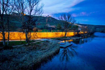 La muralla en su tramo junto al Duero. MARIO TEJEDOR (16)