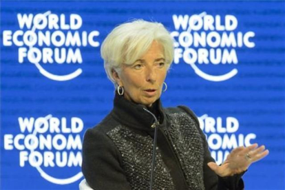 La titular del FMI, Christine Lagarde, durante su intervención en Davos, este sábado.-EFE / JEAN-CHRISTOPHE BOTT