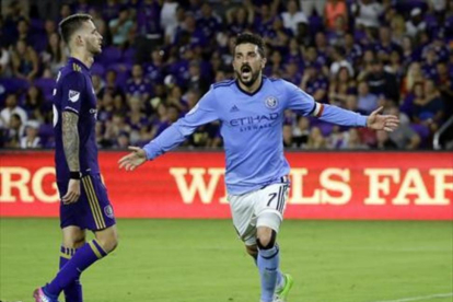 David Villa celebra un gol a Orlando City en la liga estadounidense.-AP