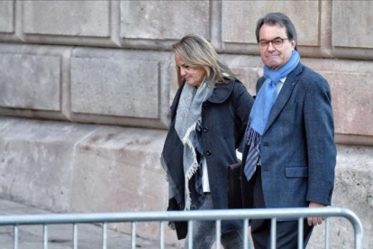 Artur Mas, a su llegada al TSJC, este jueves.-FERRAN SENDRA