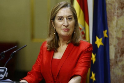 Ana Pastor anuncia la convocatoria del pleno de investidura de Mariano Rajoy para el miércoles 26 de octubre a las seis de la tarde.-AGUSTIN CATALAN