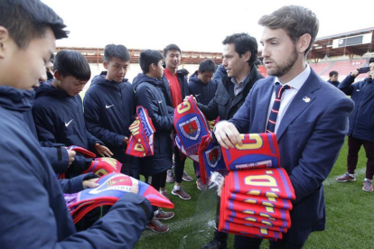 La selección de China fue recibida en Los Pajaritos de cara a su participación en el torneo.-Luis Ángel Tejedor