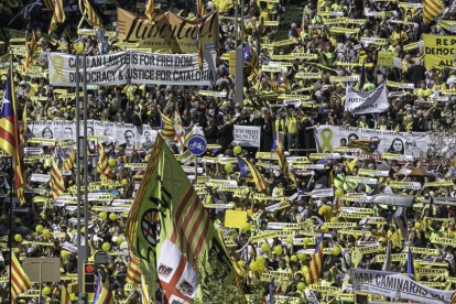 Una imagen de la manifestación del pasado domingo, 15 de abril, en Barcelona por la excarcelación de los presos independentistas.-/ JOAN CORTADELLAS