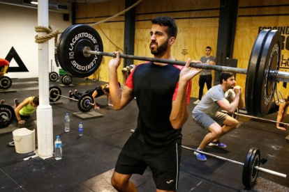 El crossfit es uno de los deportes que requiere un equilibrio físico y mental-ALVARO MONGE