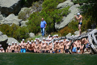 La Travesía a la Laguna Negra batía el año pasado el récord de participación.-Álvaro Martínez