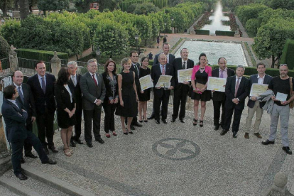 La ministra García Tejerina con los galardonados de los XXVI Premios Alimentos de España, celebrados en Córdoba-Efe
