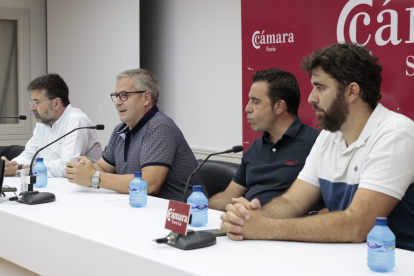 Munilla, Cabrerizo, Toribio y Sevillano en la rueda de prensa en la que se informaba de la participación del Río Duero en Europa. GONZALO MONTESEGURO