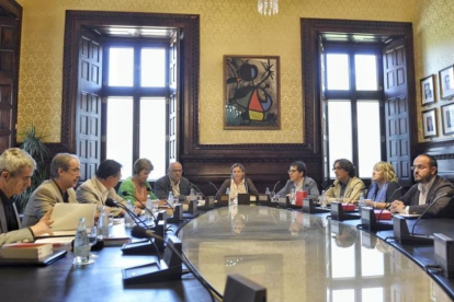 Imagen de la reunión de la Mesa del Parlament.-FERRAN NADEU