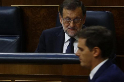Albert Rivera y Mariano Rajoy, en el Congreso-/ FOTO: AGUSTIN CATALAN