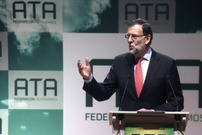 El presidente del Gobierno, Mariano Rajoy, durante su intervención en la clausura el II Foro de Emprendedores y Autónomos, organizado por la federación nacional de trabajadores autónomos ATA, que se ha celebrado en Córdoba.-Foto: EFE
