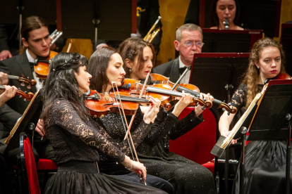 Concierto de año nuevo Strauss Festival Orchestra. MARIO TEJEDOR (9)
