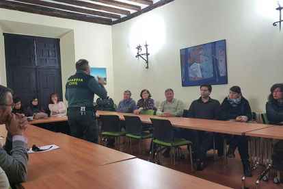 Un momento de la charla ayer en Ágreda-Subdelegación