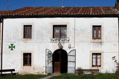 Farmacia rural de la provincia.-MARIO TEJEDOR