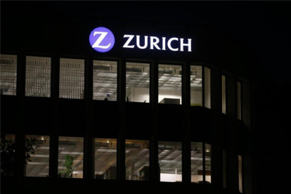 Logotipo de Zurich en la sede de la firma, en Zurich Suiza.-REUTERS / ARND WIEGMANN