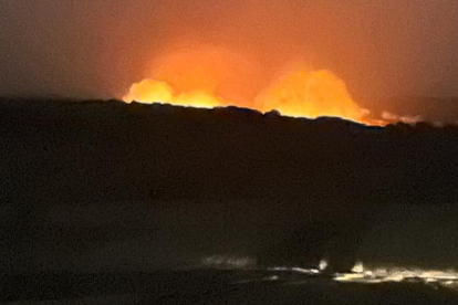 Llamas en el incendio próximo a la provincia de Soria. INFOCYL
