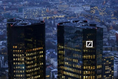 Sede del Deutsche Bank en Fráncfort.-