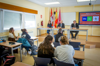 Jornada de bienvenida a los nuevos Erasmus. MARIO TEJEDOR (16)